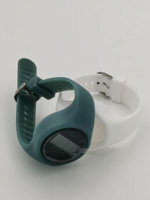 EMC ROHS Reach Certified Slim Pedometer Bracelet Απόσταση έως και 1999.99Km/1263.99Miles