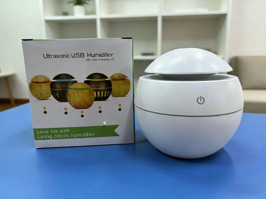 Ελαφρύ μινιμαλιστικό σχεδιασμό διαχέα με ξύλινο σπόρο φινίρισμα και μη ολισθητική βάση