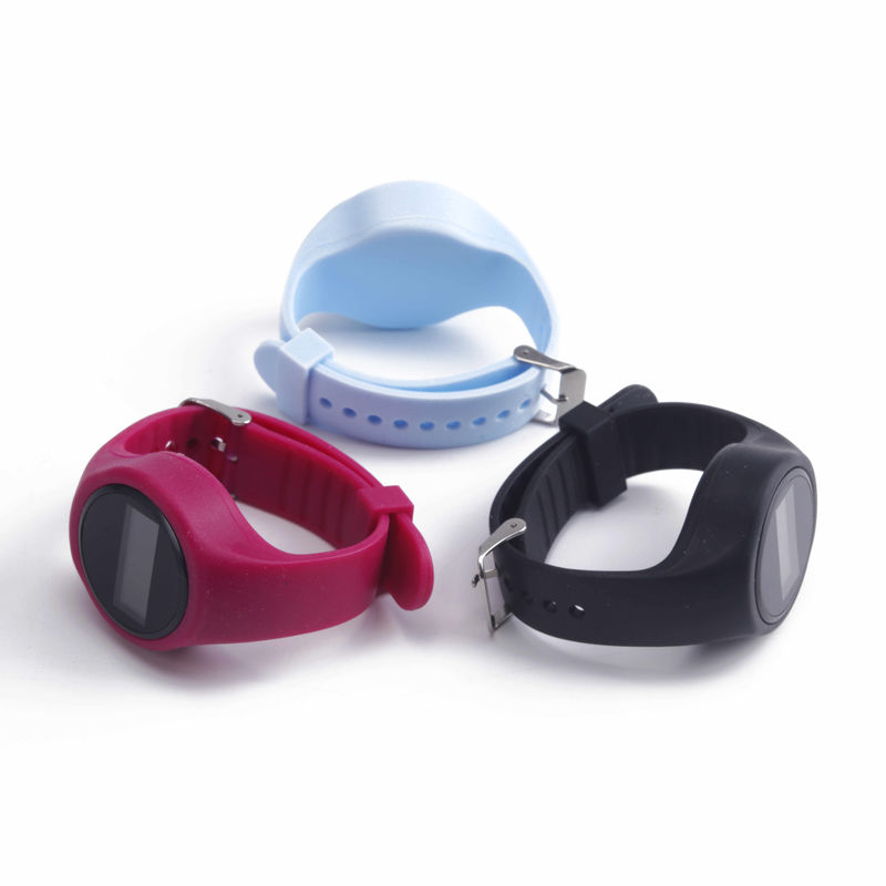 EMC ROHS Reach Certified Slim Pedometer Bracelet Απόσταση έως και 1999.99Km/1263.99Miles